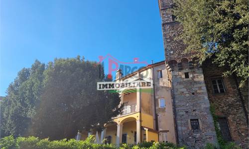 Attic for Sale in Castelnuovo di Garfagnana